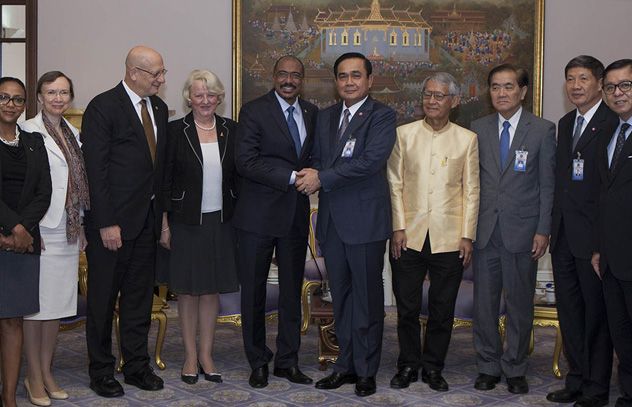 UNAIDS delegation visiting Prime Minister Prayut Chan-o-cha. Bangkok, Thailand, 27 October 2014. UNAIDS delegation visiting Prime Minister Prayut Chan-o-cha. Bangkok, Thailand, 27 October 2014.