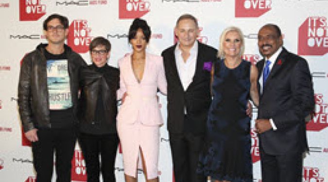 Global musical artist Rihanna joined UNAIDS Executive Director Michel Sidibé and leaders of the M*A*C AIDS Fund at the star-studded Hollywood opening of a new documentary film focused on how the AIDS epidemic is affecting young people across the world. 