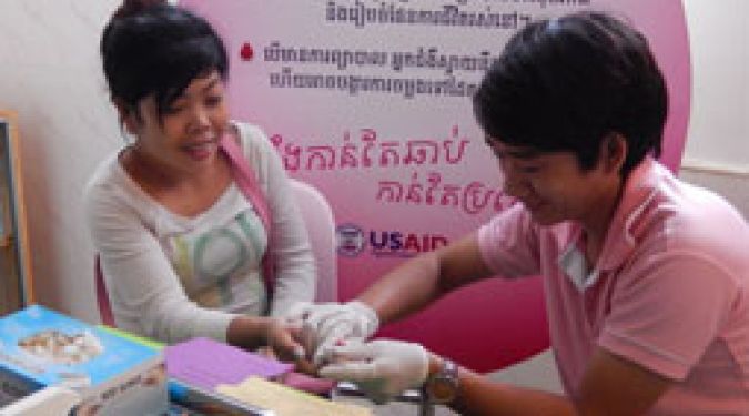 The Prime Minister of Cambodia Hun Sen committed to stopping new HIV infections by 2020 and ensuring the sustainability of HIV programmes. This comes as Cambodia revamps its response to HIV and allocates US$ 3.7 million of national funding to HIV treatmen