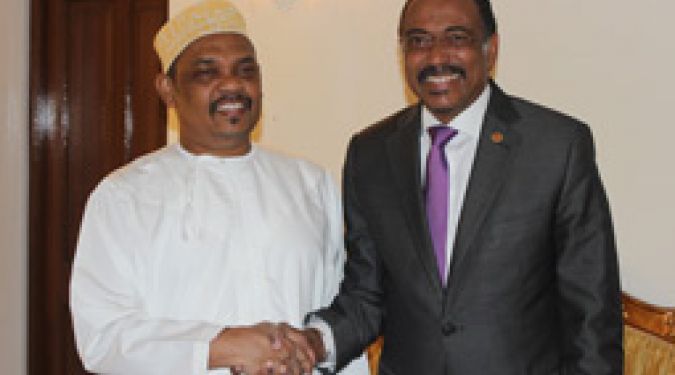 UNAIDS Executive Director Michel Sidibé congratulated the President of the Comoros, Ikililou Dhoinine, on the leadership he has shown in the AIDS response and on a new law his country recently adopted that further protects people living with HIV. Their me