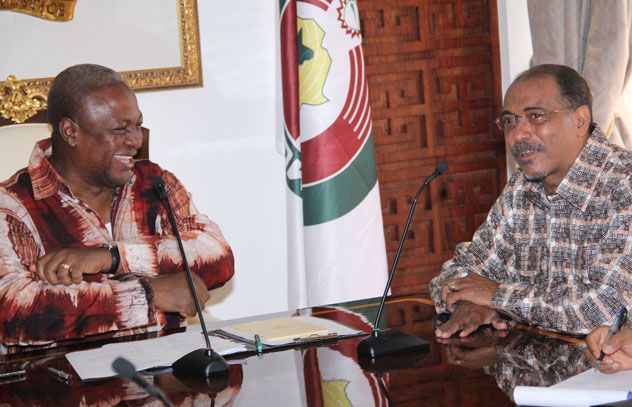 John Dramani Mahama, President of Ghana, with Michel Sidibé, UNAIDS Executive Director. John Dramani Mahama, President of Ghana, with Michel Sidibé, UNAIDS Executive Director.
