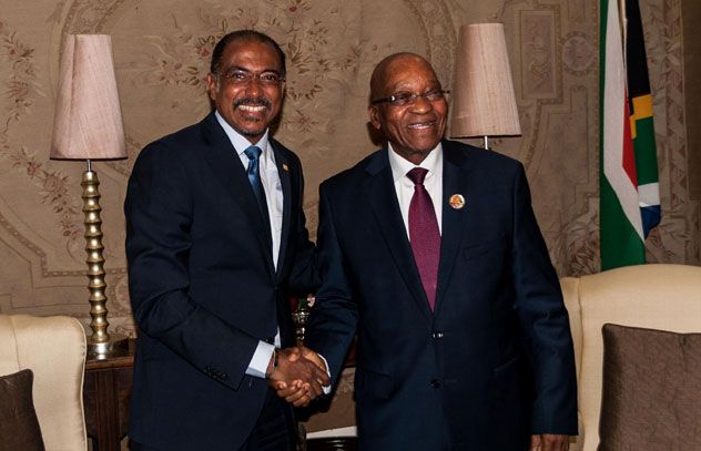 UNAIDS Executive Director Michel Sidibé (left) met with the President of South Africa, Jacob Zuma, on 4 September at the President’s official residence in Pretoria, South Africa. UNAIDS Executive Director Michel Sidibé (left) met with the President of South Africa, Jacob Zuma, on 4 September at the President’s official residence in Pretoria, South Africa.