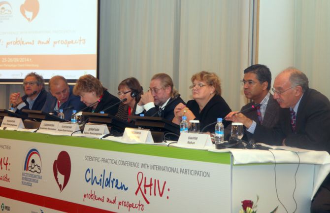 Medical and scientific experts participating in the recent international conference Children and HIV: Problems and Prospects, held in Saint Petersburg, Russian Federation, pledged to eradicate mother-to-child transmission of HIV in the Russian Federation Medical and scientific experts participating in the recent international conference Children and HIV: Problems and Prospects, held in Saint Petersburg, Russian Federation, pledged to eradicate mother-to-child transmission of HIV in the Russian Federation