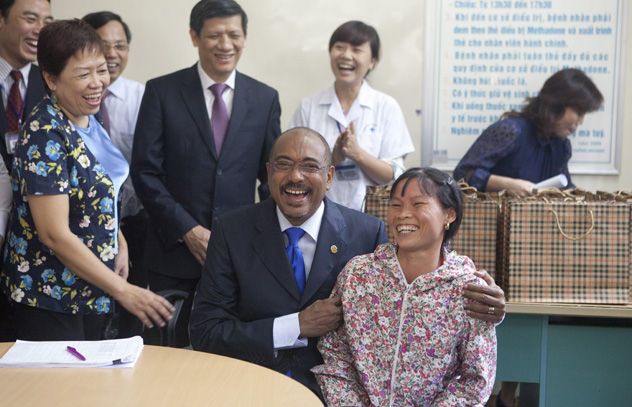 Integration and decentralization of HIV service delivery systems, including health systems strengthening, is one of the strategic priorities put forward by Viet Nam’s new Investment Case for an optimized HIV response. Integration and decentralization of HIV service delivery systems, including health systems strengthening, is one of the strategic priorities put forward by Viet Nam’s new Investment Case for an optimized HIV response.