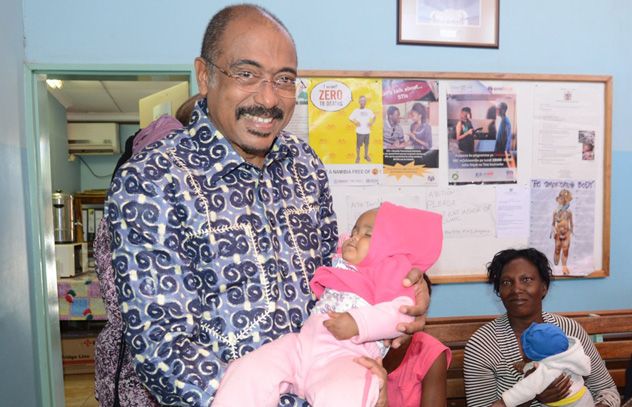 UNAIDS Executive Director Michel Sidibé at the Hakahana Clinic in Namibia. UNAIDS Executive Director Michel Sidibé at the Hakahana Clinic in Namibia.