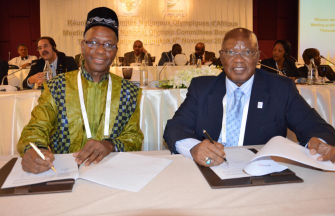 L to R: Djibril Diallo, Senior Adviser to UNAIDS Executive Director and Intendant General Lassana Palenfo, President of ANOCA during the ANOC General Assembly in Bangkok. L to R: Djibril Diallo, Senior Adviser to UNAIDS Executive Director and Intendant General Lassana Palenfo, President of ANOCA during the ANOC General Assembly in Bangkok.