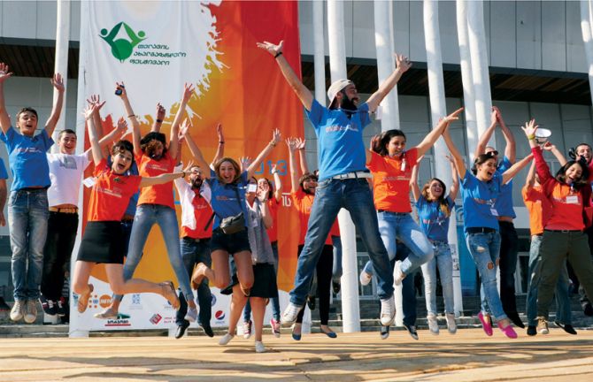 Telavi youth festival volunteers. ©UNFPA Telavi youth festival volunteers. ©UNFPA
