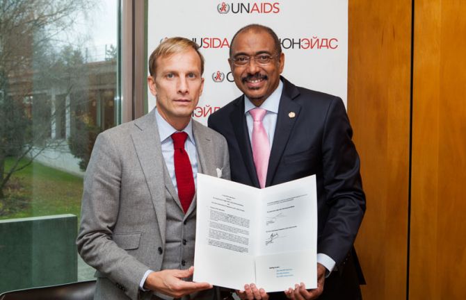 UNAIDS and the Global Fund to Fight AIDS, Tuberculosis and Malaria (the Global Fund) have signed a cooperation agreement to maximize support to countries and optimize investments and impact at country level. UNAIDS and the Global Fund to Fight AIDS, Tuberculosis and Malaria (the Global Fund) have signed a cooperation agreement to maximize support to countries and optimize investments and impact at country level.