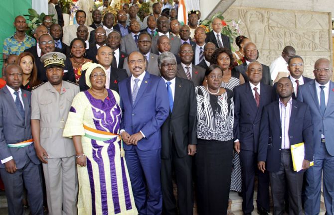 Mayors from major cities and urban areas in Côte d’Ivoire have come together to sign the Paris Declaration, pledging their support to accelerate the response to HIV over the next five years. Mayors from major cities and urban areas in Côte d’Ivoire have come together to sign the Paris Declaration, pledging their support to accelerate the response to HIV over the next five years.