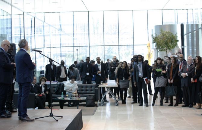 Le Luxembourg et l’ONUSIDA ont officiellement lancé leur partenariat pour accélérer le progrès vers la mise en œuvre de l’objectif de traitement 90-90-90. Le Luxembourg et l’ONUSIDA ont officiellement lancé leur partenariat pour accélérer le progrès vers la mise en œuvre de l’objectif de traitement 90-90-90.