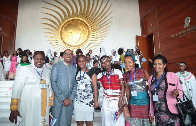 The UNAIDS Executive Director, Michel Sidibé, celebrated International Women’s Day in Addis Ababa, Ethiopia, at an event organized by the Ministry for Women, Youth and Children Affairs and supported by UNAIDS. The UNAIDS Executive Director, Michel Sidibé, celebrated International Women’s Day in Addis Ababa, Ethiopia, at an event organized by the Ministry for Women, Youth and Children Affairs and supported by UNAIDS.