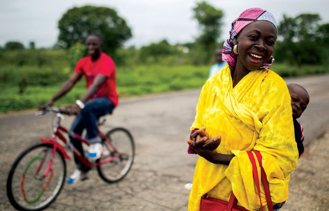 A new joint report by the World Health Organization (WHO) and UNAIDS sets out the steps needed to improve and integrate HIV prevention and contraceptive services in order to reduce new HIV infections among women. A new joint report by the World Health Organization (WHO) and UNAIDS sets out the steps needed to improve and integrate HIV prevention and contraceptive services in order to reduce new HIV infections among women.