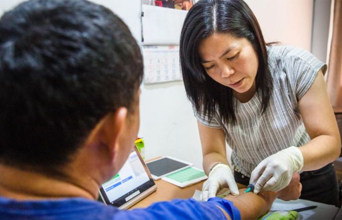Photo: A male patient is being tested for HIV at MAP Foundation Health Testing Center, Chiang Mai, Thailand. The Global Fund/Jonas Gratzer. Photo: A male patient is being tested for HIV at MAP Foundation Health Testing Center, Chiang Mai, Thailand. The Global Fund/Jonas Gratzer.