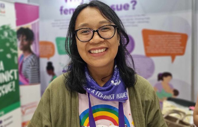 Eva Dewa was diagnosed in Yogyakarta, Indonesia in 2017. “I came home seeking a safe space to share my sadness. At that time, I believed that my partner would support me. Instead, he blamed me,” she says. Eva Dewa was diagnosed in Yogyakarta, Indonesia in 2017. “I came home seeking a safe space to share my sadness. At that time, I believed that my partner would support me. Instead, he blamed me,” she says.