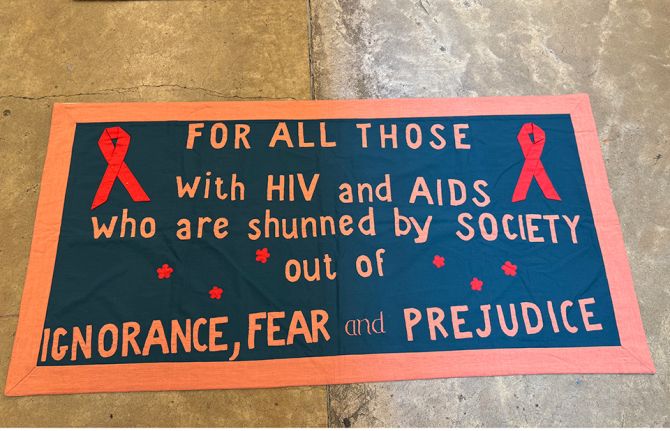 Tate Modern exhibits UK AIDS Quilt, a powerful tribute to people lost to AIDS Tate Modern exhibits UK AIDS Quilt, a powerful tribute to people lost to AIDS