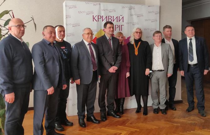 On 25 November 2021, the city of Kryvyi Rih, the fourth largest city in Ukraine, signed the Paris Declaration to end the AIDS epidemic in cities. On 25 November 2021, the city of Kryvyi Rih, the fourth largest city in Ukraine, signed the Paris Declaration to end the AIDS epidemic in cities.