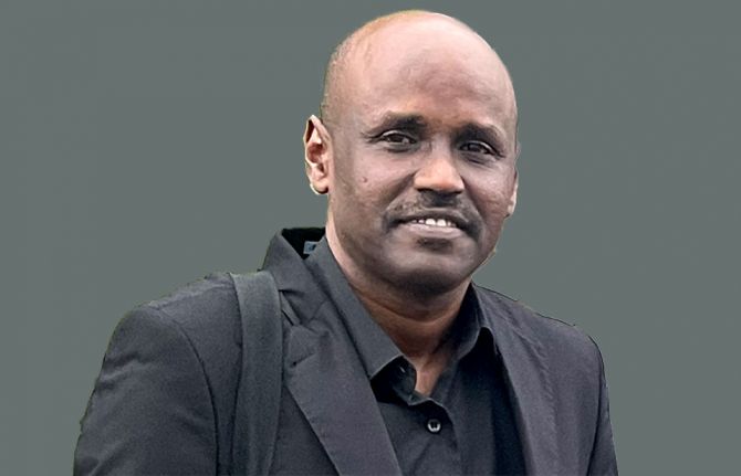 “We have heroes here in Sudan, including networks of people living with HIV, who are working in very difficult circumstances, traveling tens of kilometres and risking their safety, to personally deliver ARVs to the people who need it,” said Elsheikh Ali, “We have heroes here in Sudan, including networks of people living with HIV, who are working in very difficult circumstances, traveling tens of kilometres and risking their safety, to personally deliver ARVs to the people who need it,” said Elsheikh Ali,