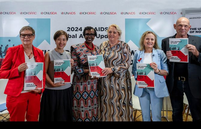 On the first day of the conference, UNAIDS released a new report, ‘The Urgency of Now: AIDS at a Crossroads’ showing that the decisions taken by world leaders this year will decide the fate of millions of people and determine whether world leaders will me On the first day of the conference, UNAIDS released a new report, ‘The Urgency of Now: AIDS at a Crossroads’ showing that the decisions taken by world leaders this year will decide the fate of millions of people and determine whether world leaders will me