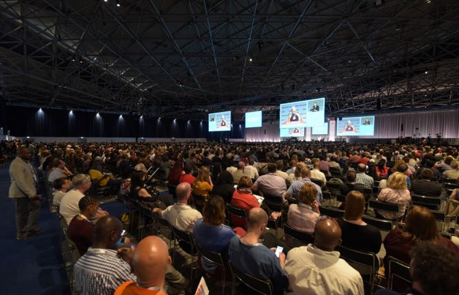 The 22nd International AIDS Conference opened on 23 July in Amsterdam, Netherlands. Under the theme “Breaking barriers, building bridges”, the conference will draw attention to the need of rights-based approaches to more effectively reach key populations. The 22nd International AIDS Conference opened on 23 July in Amsterdam, Netherlands. Under the theme “Breaking barriers, building bridges”, the conference will draw attention to the need of rights-based approaches to more effectively reach key populations.