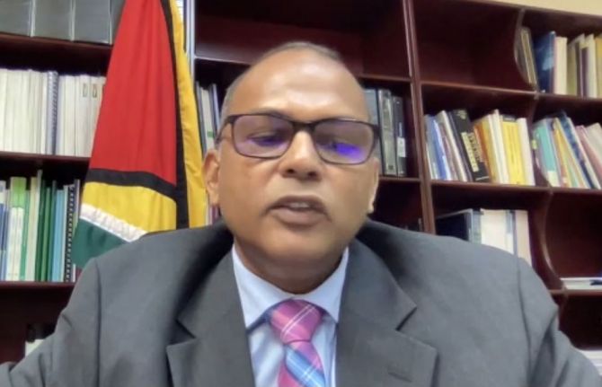 The Guyana Health Minister and Caribbean representative on the UNAIDS Programme Coordinating Board, Frank Anthony, reaffirmed the region’s commitment to the HIV response, saying that “governments in the region stand ready to do their part in ending AIDS b The Guyana Health Minister and Caribbean representative on the UNAIDS Programme Coordinating Board, Frank Anthony, reaffirmed the region’s commitment to the HIV response, saying that “governments in the region stand ready to do their part in ending AIDS b