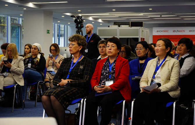 Launch of the Global AIDS Report 2022 in Russian. Almaty, Kazakhstan, 27 October 2022. Copyright: vlast.kz Launch of the Global AIDS Report 2022 in Russian. Almaty, Kazakhstan, 27 October 2022. Copyright: vlast.kz