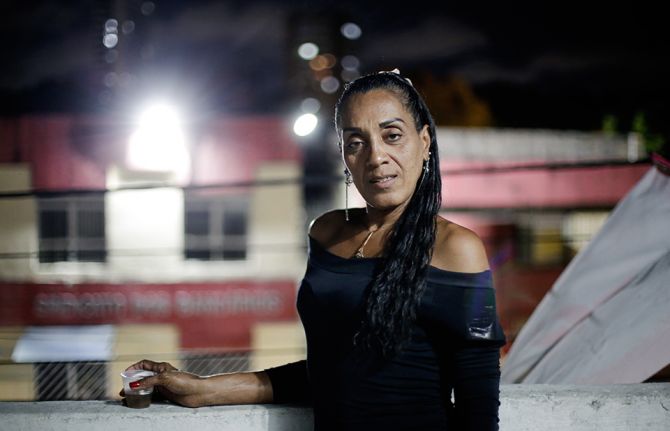 “I started helping in the kitchen and here I am. Participating in the Solidary Kitchen changed my life and my self-esteem too,” said Karen Silva, one of the project’s participants. Credit: Brenda Alcântara “I started helping in the kitchen and here I am. Participating in the Solidary Kitchen changed my life and my self-esteem too,” said Karen Silva, one of the project’s participants. Credit: Brenda Alcântara