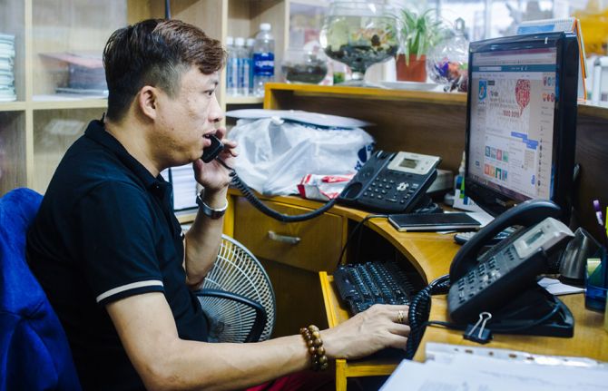 Nguyen Anh Phong, a representative of the Viet Nam Network of People Living with HIV (VNP+) in the south of Viet Nam and co-founder of the Lending a Helping Hand Fund, doing online and phone counseling. Credit: Nguyen Anh Phong Nguyen Anh Phong, a representative of the Viet Nam Network of People Living with HIV (VNP+) in the south of Viet Nam and co-founder of the Lending a Helping Hand Fund, doing online and phone counseling. Credit: Nguyen Anh Phong