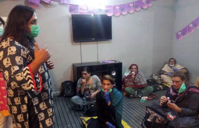 Keeping HIV treatment available in Pakistan during COVID-19 Keeping HIV treatment available in Pakistan during COVID-19