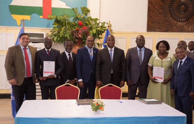 UNAIDS to work with uniformed forces in the Central African Republic to end sexual violence and abuse and stop new HIV infections UNAIDS to work with uniformed forces in the Central African Republic to end sexual violence and abuse and stop new HIV infections