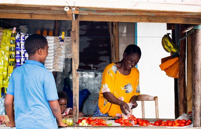 Caroline Damiani, a single mother of three, has been living with HIV since 1998. She sells groceries at a small kiosk and rears ducks and chickens to sell in Temeke, Dar es Salaam, Tanzania. November 2020. Credit: UNAIDS/Daniel Msirikale Caroline Damiani, a single mother of three, has been living with HIV since 1998. She sells groceries at a small kiosk and rears ducks and chickens to sell in Temeke, Dar es Salaam, Tanzania. November 2020. Credit: UNAIDS/Daniel Msirikale